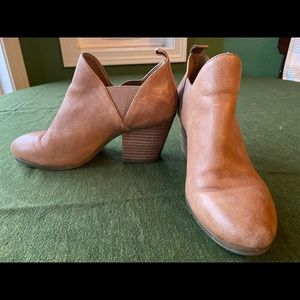 Aerosoles size 7 all leather